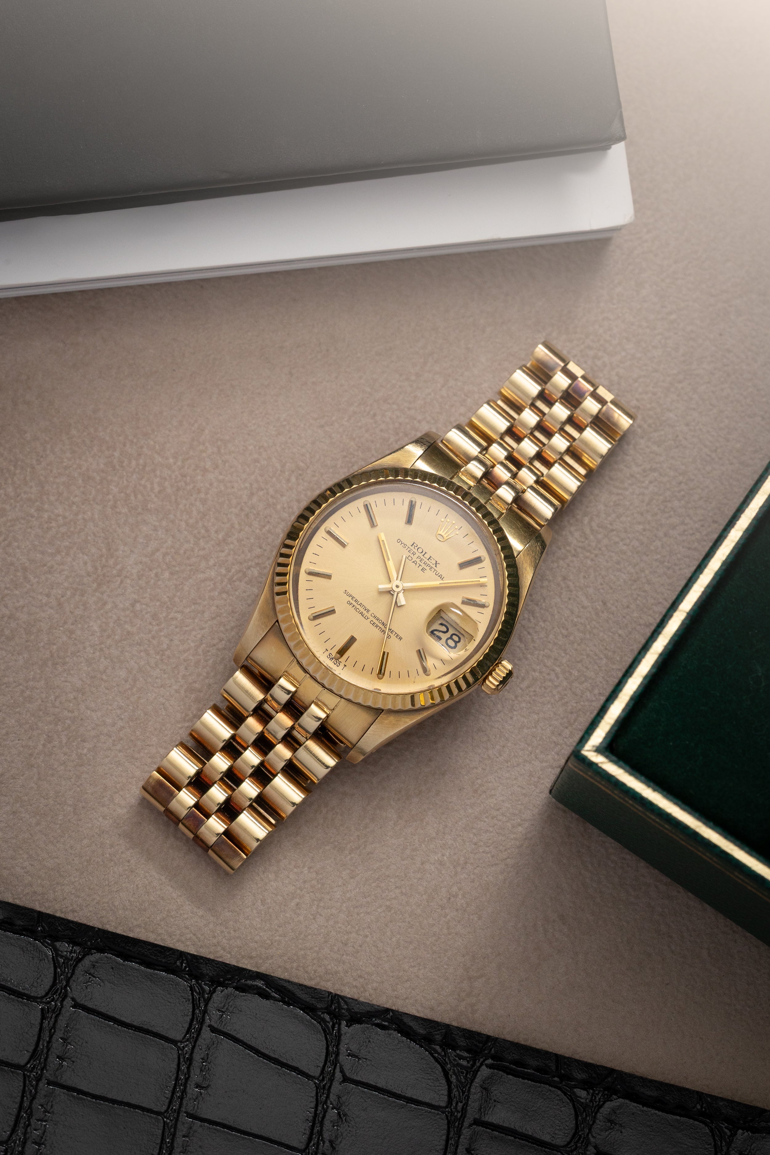 Rolex Date 34 15037 | Vintage Womens Watches at Grand Caliber DFW