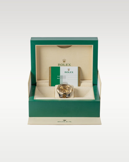 champagne index dial Rolex Datejust 126333 | Grand Caliber Watches DFW