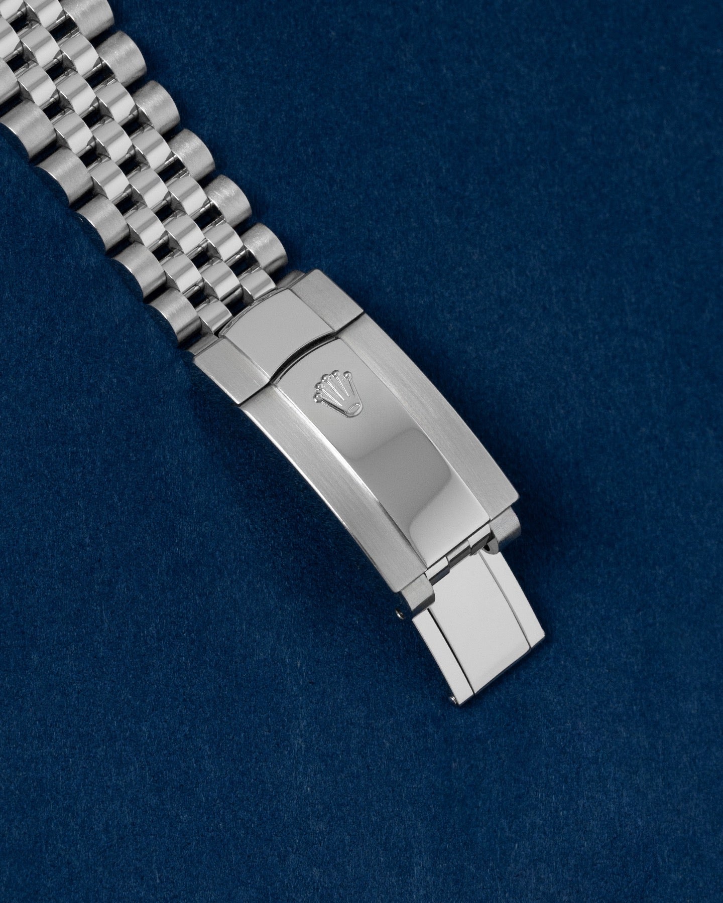 ツル Zelos ZX Chronograph | Hands-on Review – WatchReport.com