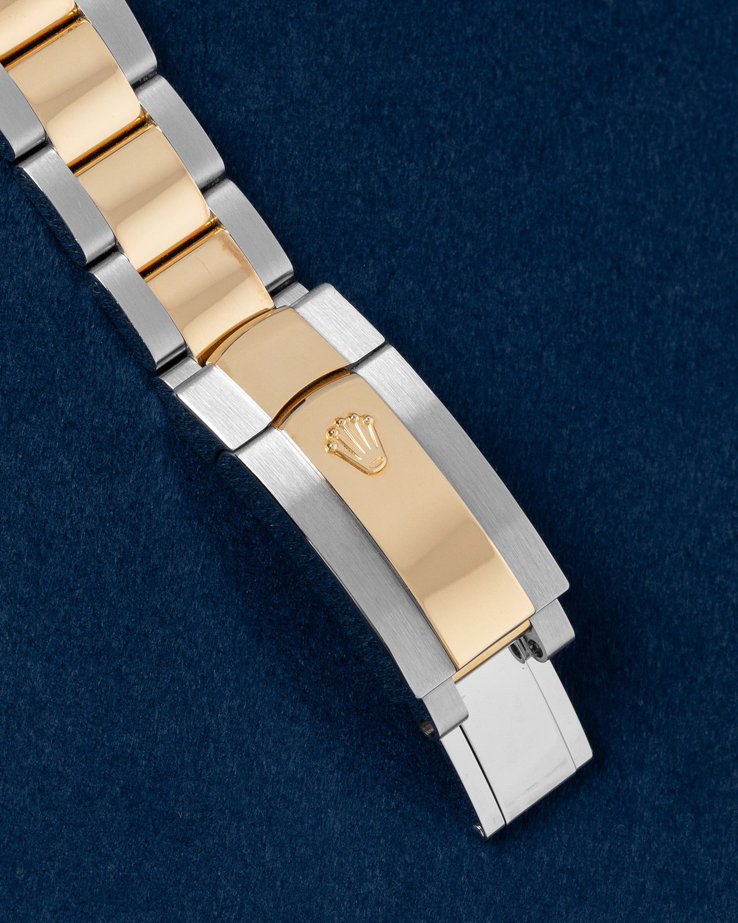 Mother of Pearl Diamond Two Tone Rolex Datejust 41 126333 | Grand Caliber