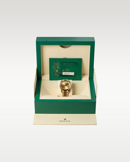 Rolex Day-Date 40 228238