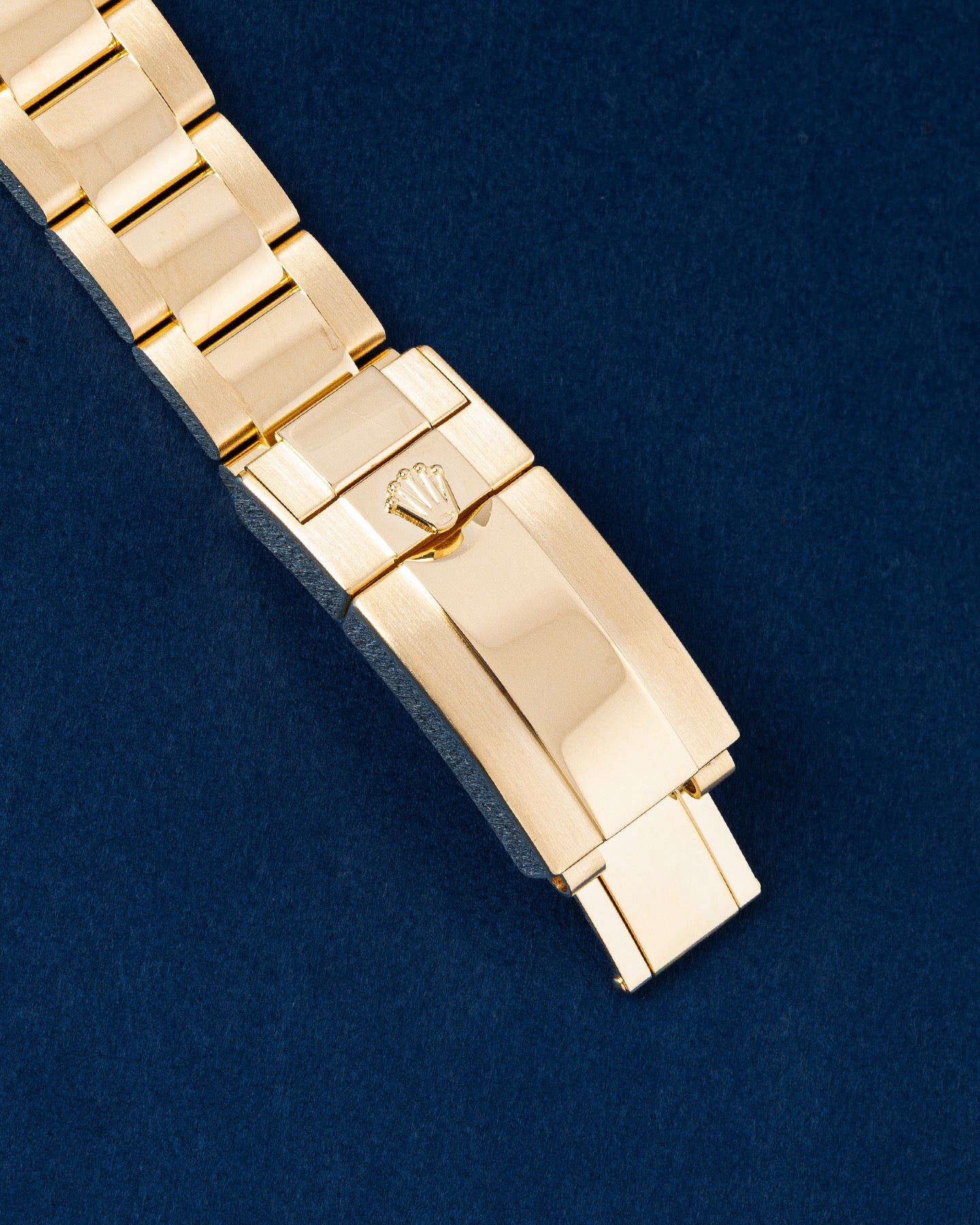 Rolex GMT-Master II 116718LN