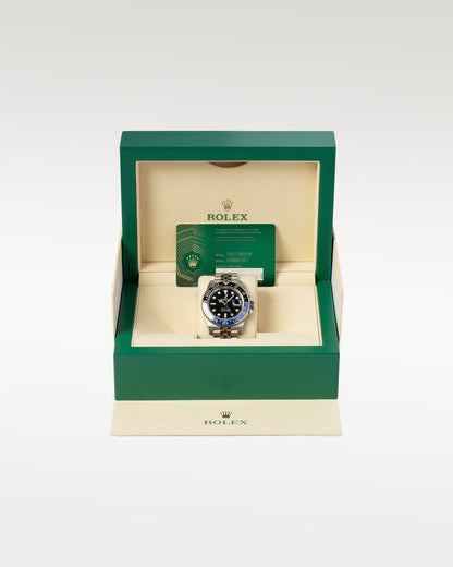 Pre owned 2022 Rolex GMT-Master II 126710BLNR Batgirl complete full set presentation with its original green luxury box