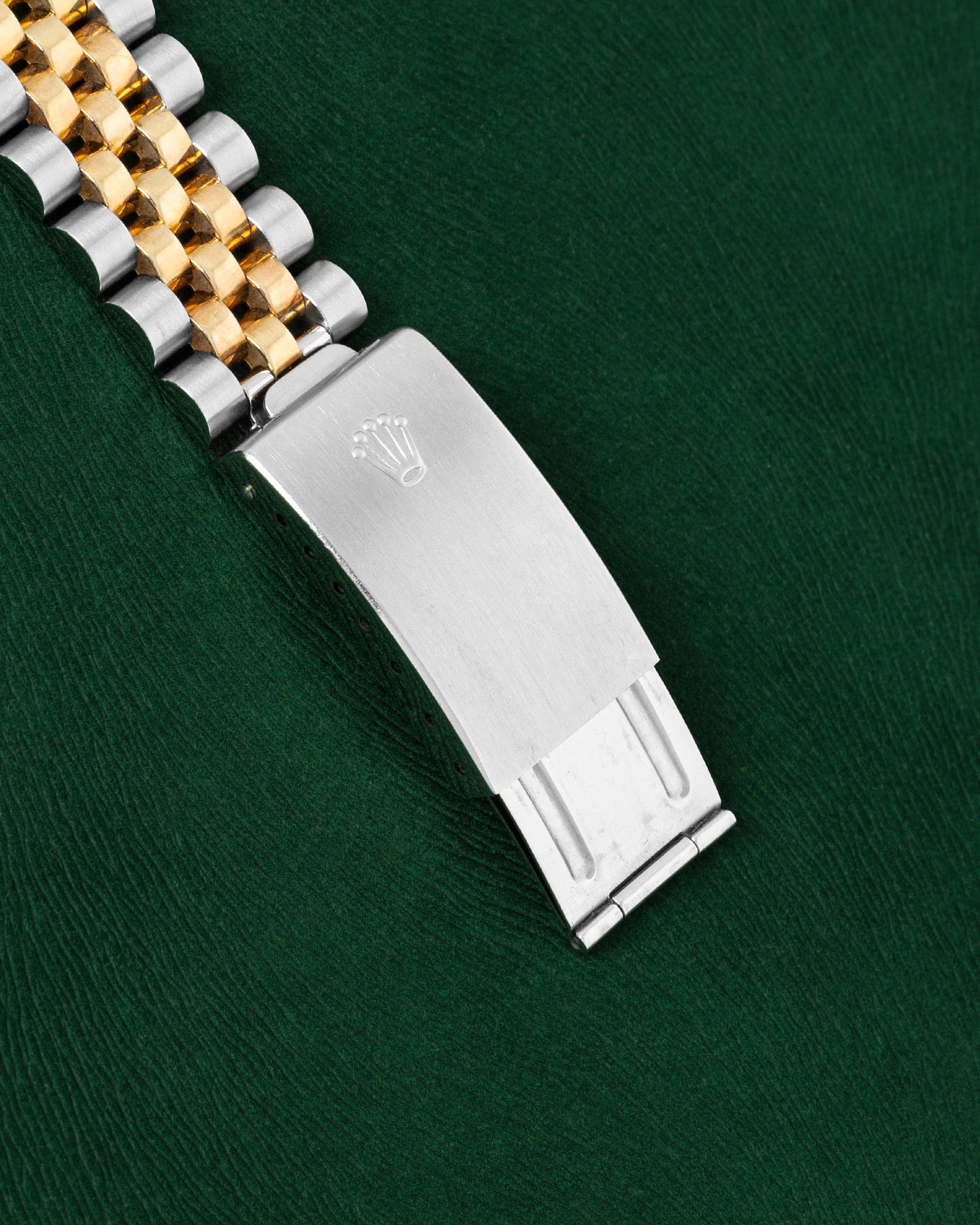 1981 Champagne Stick Dial Rolex Oyster Perpetual Date 15053 | Grand Caliber