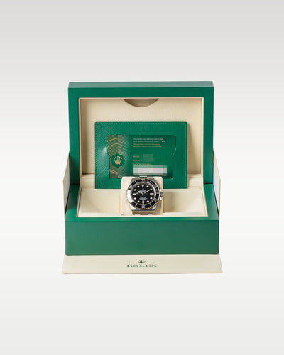 Rolex, Submariner, 124060 | Grand Caliber