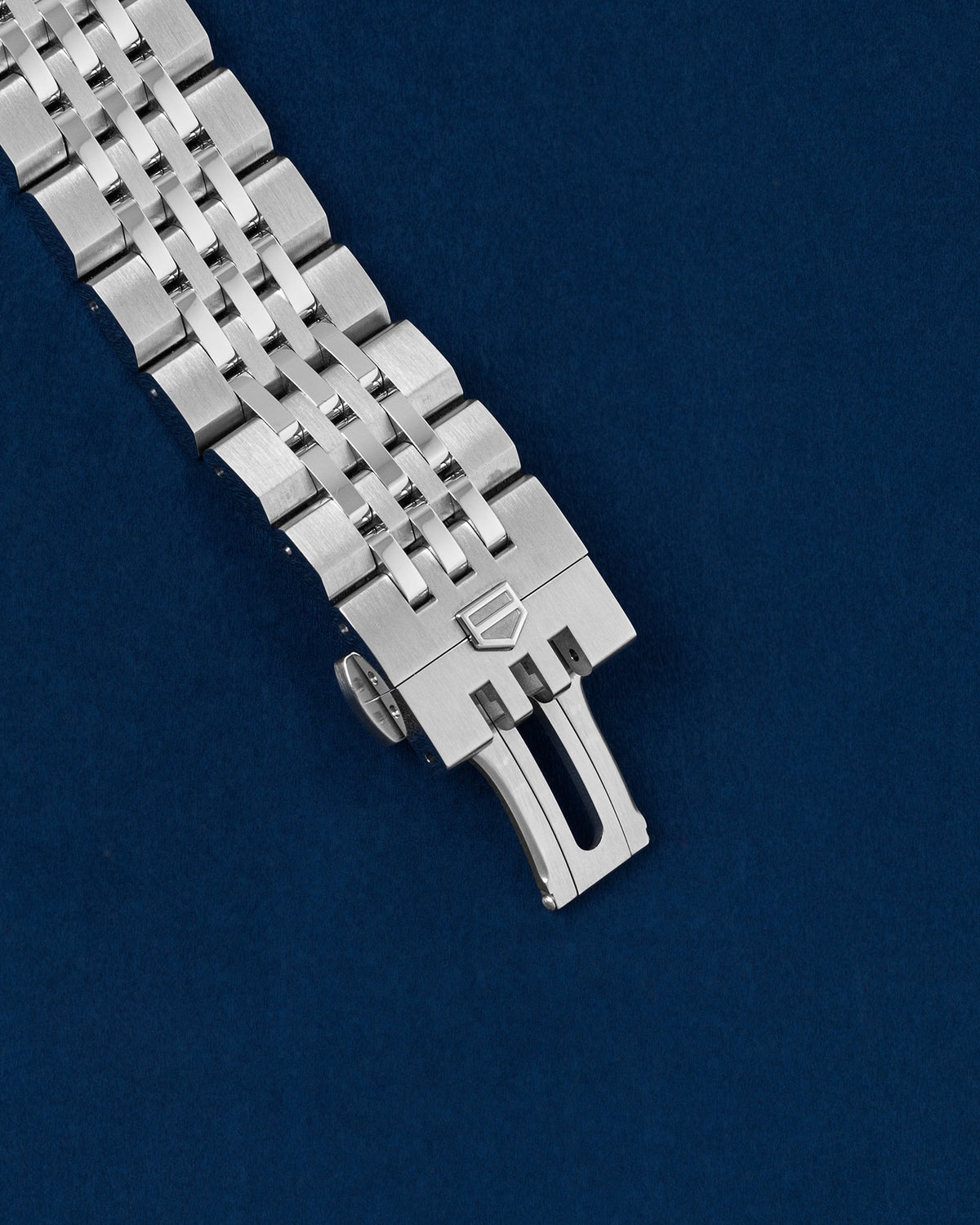 TAG Heuer Carrera Chronograph Middle East CBS2218.BA0048
