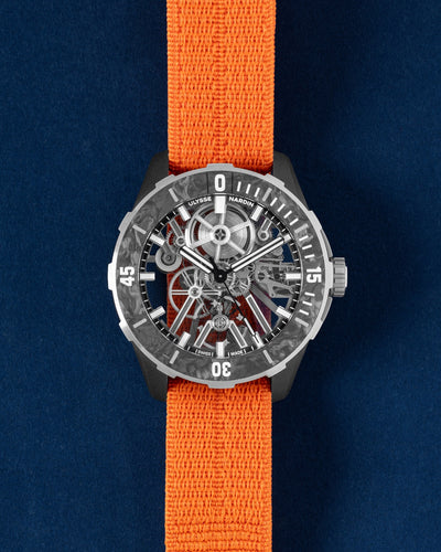 Carbon Ulysse Nardin Diver Air 44 3743-170-2A | Grand Caliber Dive Watches