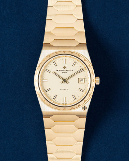 Vacheron Constantin Historiques 222 watch in solid 18k yellow gold featuring a matte cream dial and the signature Maltese Cross on the lower case corner