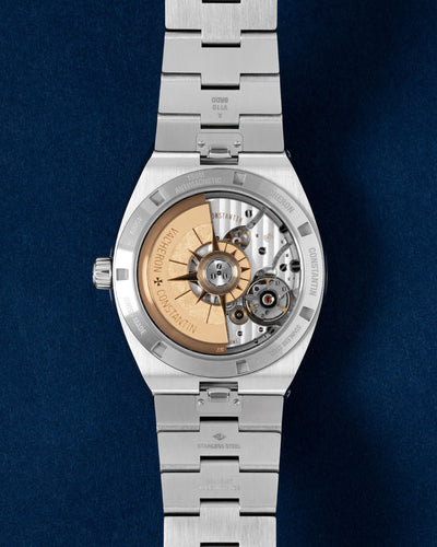 Blue dial Vacheron Constantin Overseas 4500V/110A | Grand caliber DFW