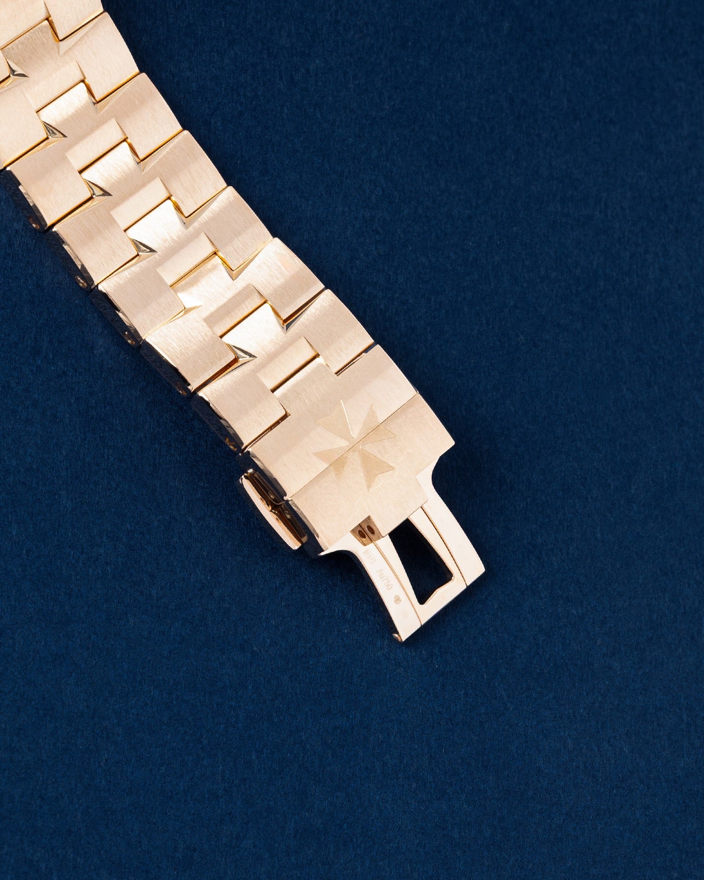 Vacheron Constantin Overseas 4500V/110R-B705