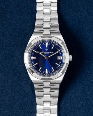 41mm Blue Steel Vacheron Constantin Overseas 4500V 2023 Watch at Grand Caliber