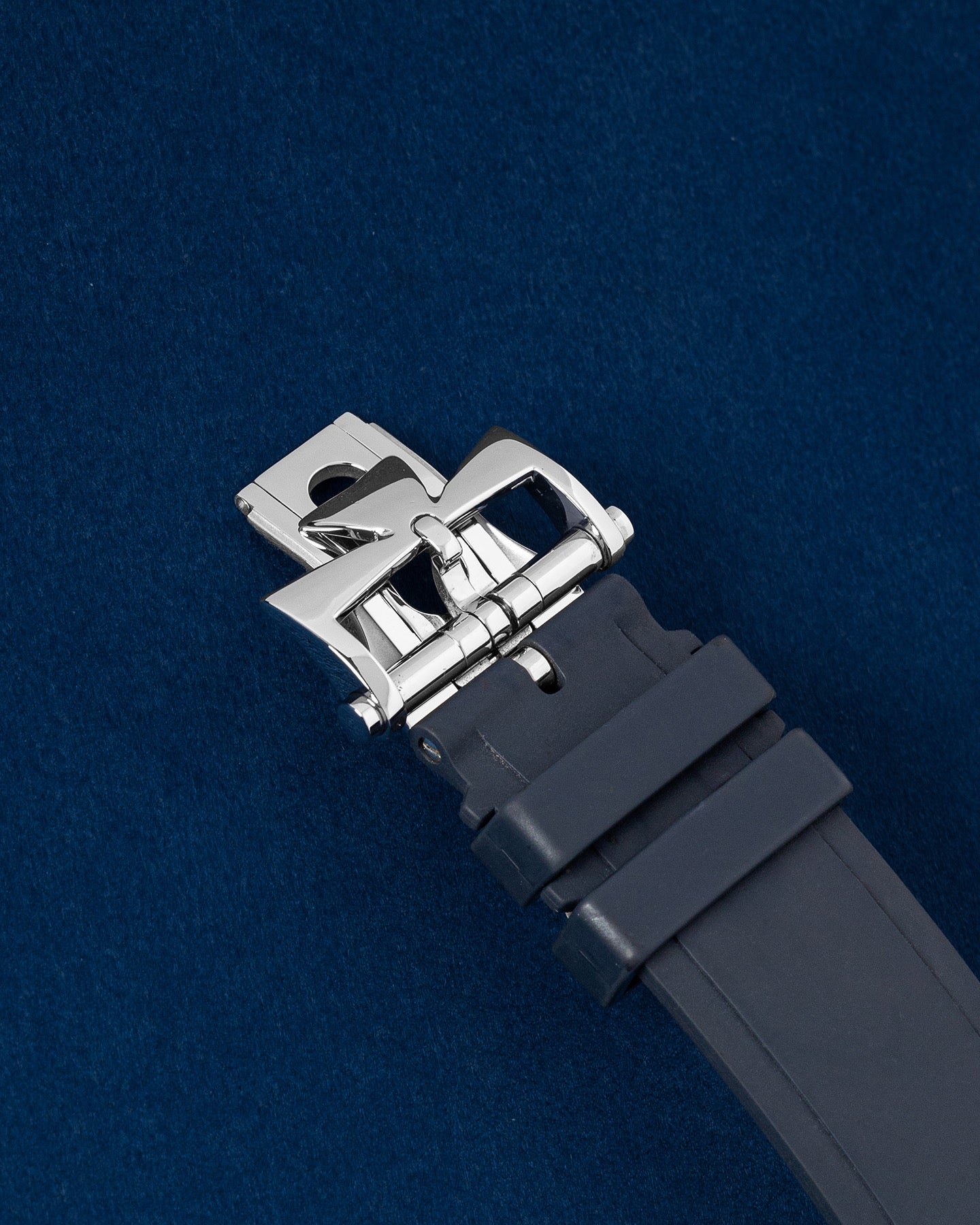 Vacheron Constantin Quai De L'ile Blue 4500S/000A – Grand Caliber
